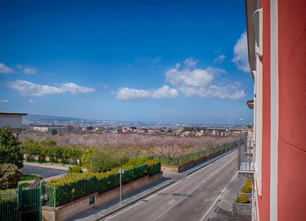 Bed And Breakfast Sommavesuvio Pollena Trocchia Buitenkant foto